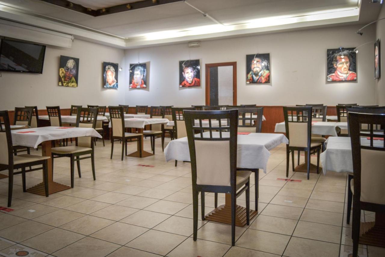 מאראנלו Hotel Domus מראה חיצוני תמונה