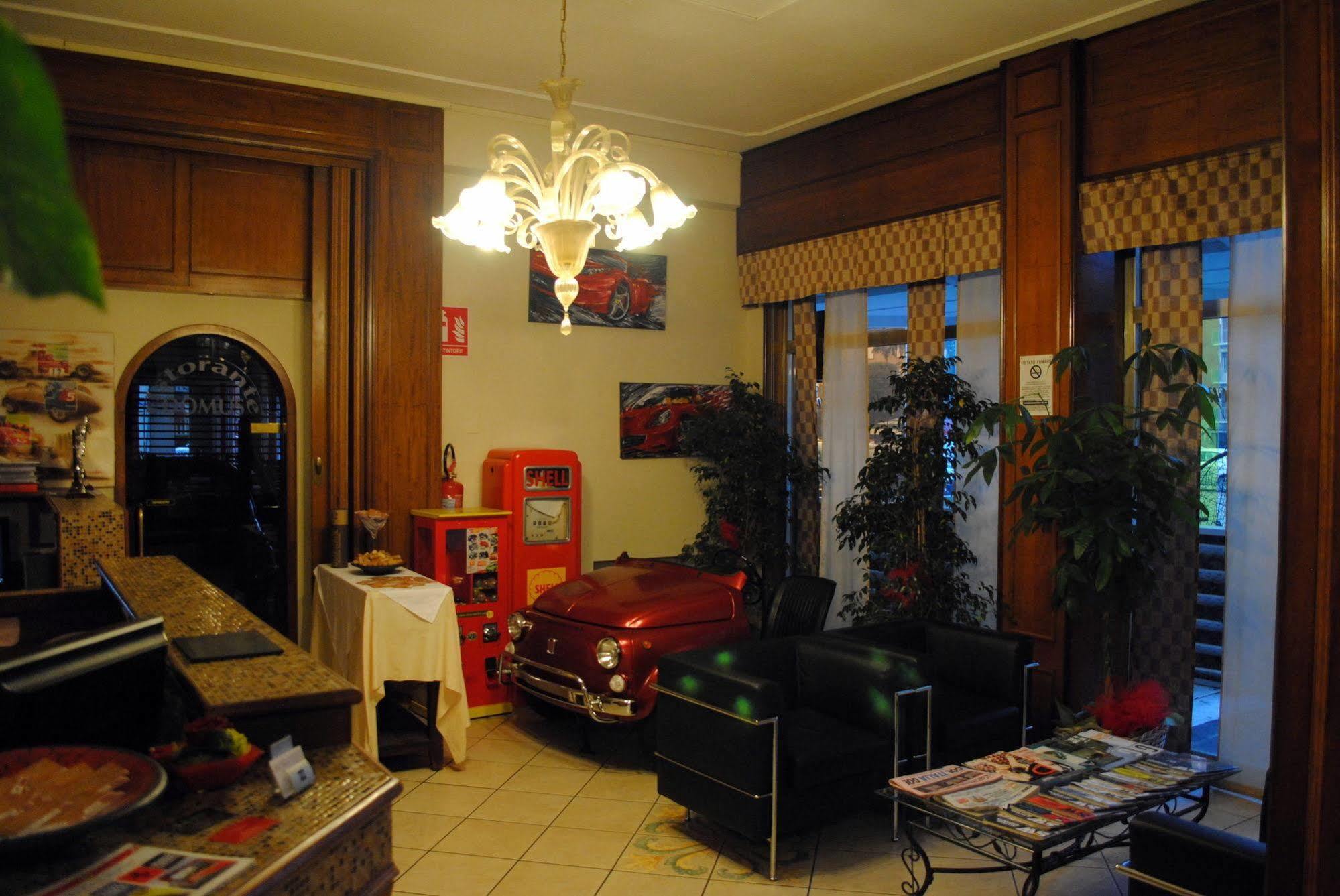 מאראנלו Hotel Domus מראה חיצוני תמונה